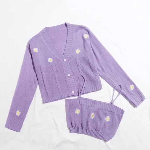 🌼 Cropped Sweater Set 🌼 - Picture 2 of 2